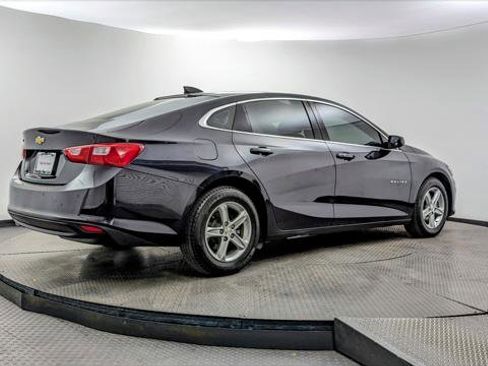 Used 2022 Chevrolet Malibu LS w/ Driver Confidence Package II image 8