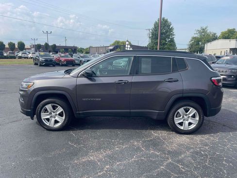 Used 2022 Jeep Compass Latitude w/ Convenience Group AWD/4WD image 4
