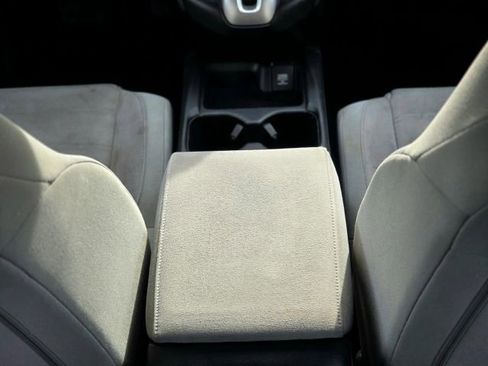 Used 2017 Honda CR-V LX image 19