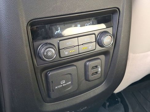 Used 2023 Buick Enclave Premium w/ Experience Buick Package image 22