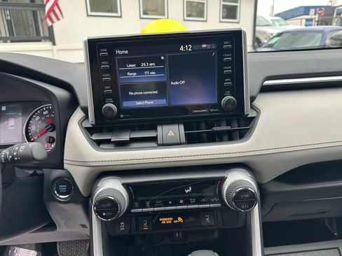Used 2019 Toyota RAV4 XLE w/ Convenience Package image 21