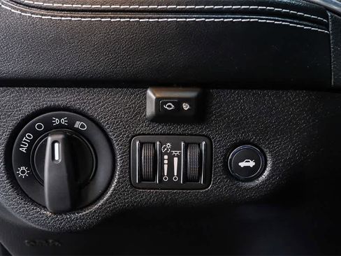 Used 2019 Dodge Charger SRT Hellcat w/ Navigation & Travel Group image 24