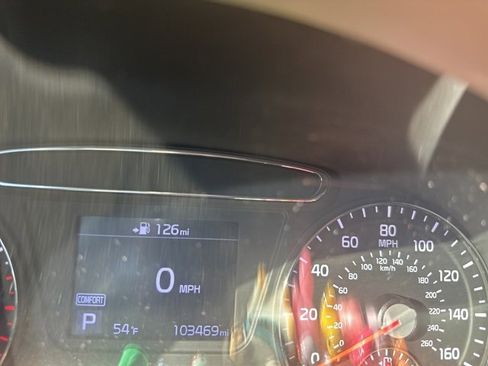 Used 2020 Kia Sorento LX image 15