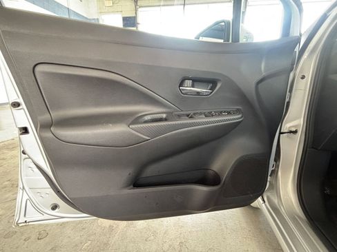 Used 2025 Nissan Versa SV w/ Trunk Package FWD image 23