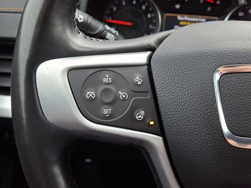 Used 2021 GMC Terrain SLT image 21