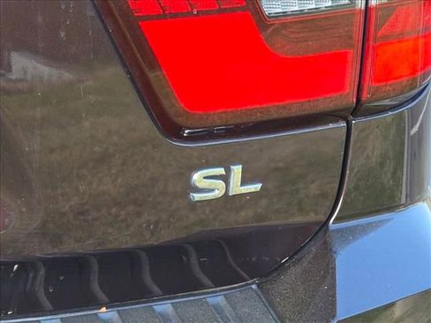 Used 2021 Nissan Armada SL w/ Captain's Chairs Package image 6