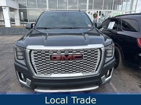 Used 2021 GMC Yukon Denali w/ Denali Premium Package image 3