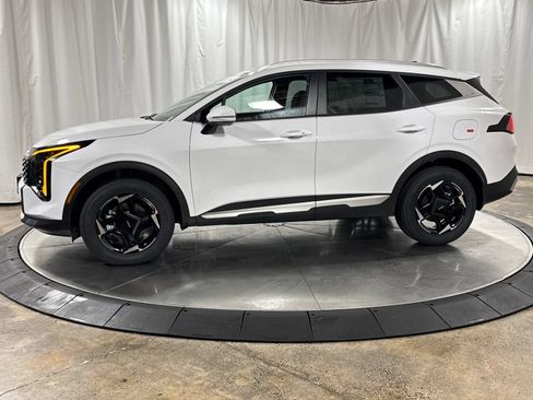 New 2026 Kia Sportage EX AWD/4WD image 10