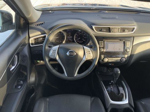 Used 2016 Nissan Rogue SL w/ SL Premium Package image 28