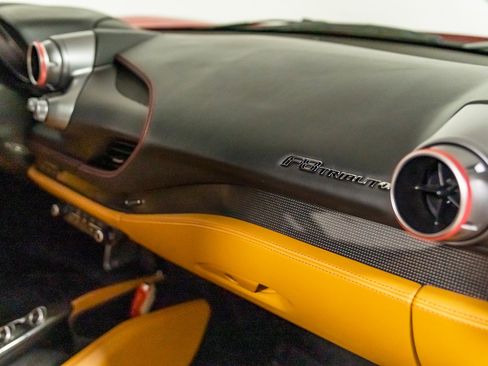 Used 2020 Ferrari F8 Tributo image 33