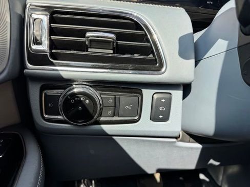 Used 2018 Lincoln Navigator L Black Label w/ Cargo Package image 13