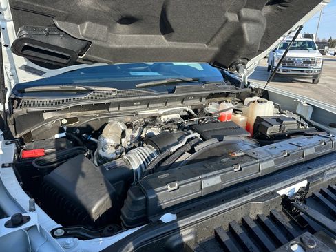 Used 2024 Chevrolet Silverado 3500 LT w/ Convenience Package image 35