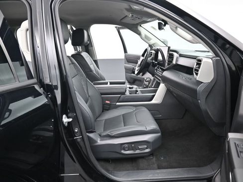Used 2023 Toyota Tundra SR5 w/ SR5 Premium Package AWD/4WD image 30
