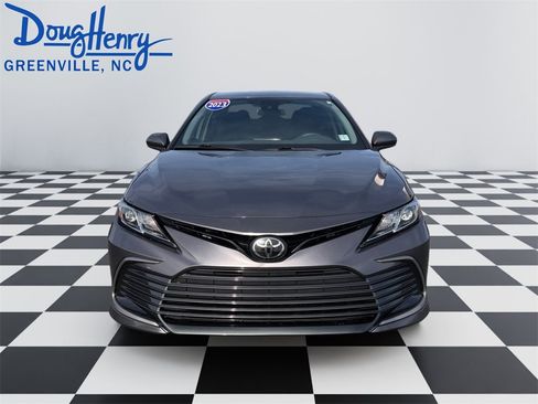 Used 2023 Toyota Camry LE image 8