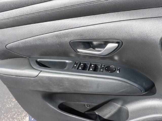 Used 2025 Hyundai Tucson SEL FWD image 14