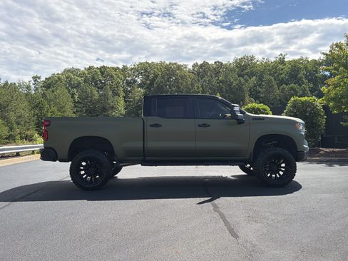 Used 2024 Chevrolet Silverado 1500 RST w/ Z71 Off-Road Package AWD/4WD image 5