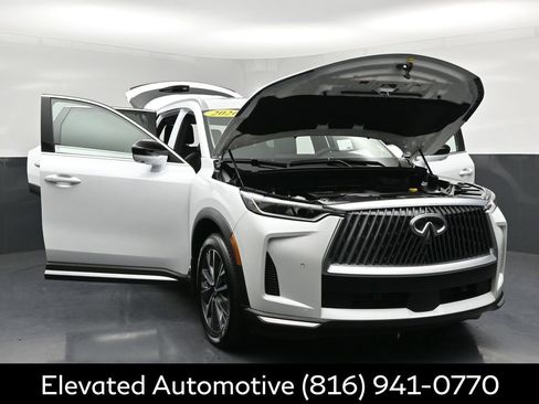 Certified 2026 INFINITI QX60 Luxe w/ Family Package AWD/4WD image 39