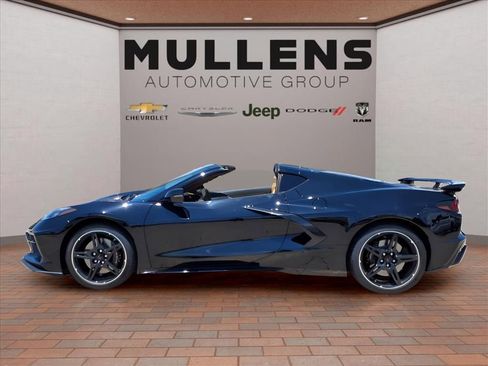 Used 2025 Chevrolet Corvette Stingray Premium Cpe w/ Z51 Performance Package RWD image 8