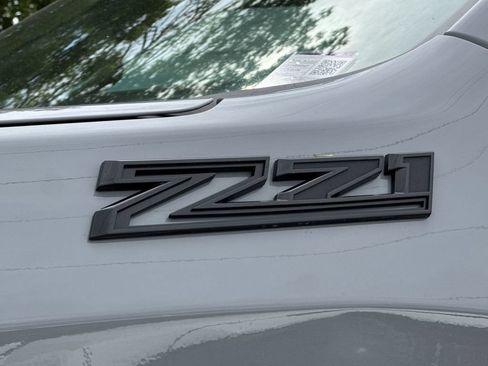 Used 2025 Chevrolet Silverado 1500 RST AWD/4WD image 33