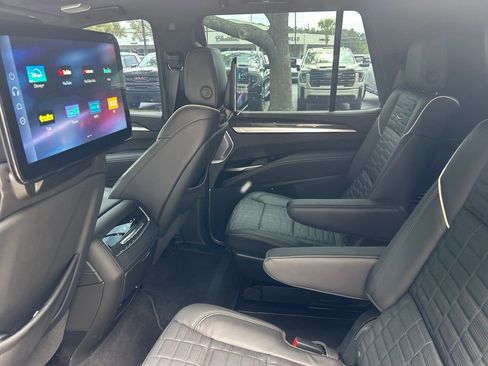 Certified 2026 Cadillac Escalade V w/ LPO, ONYX Package AWD/4WD image 10