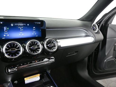 Certified 2025 Mercedes-Benz GLB 250 image 13
