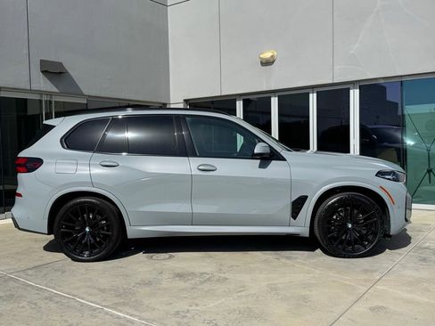 Used 2024 BMW X5 sDrive40i w/ M Sport Package RWD image 8