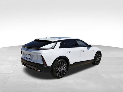 New 2026 Cadillac Lyriq Signature Sport image 4