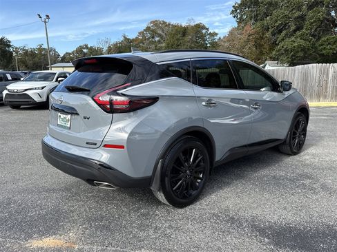 Used 2024 Nissan Murano SV w/ SV Midnight Edition Package image 5