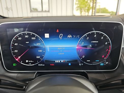 Used 2024 Mercedes-Benz GLC 300 4MATIC image 20