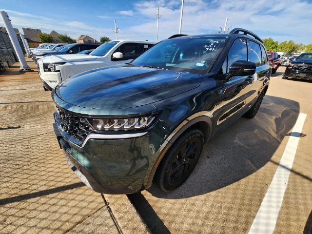 Used 2023 Kia Sorento S w/ Panoramic Sunroof Package AWD/4WD image 3