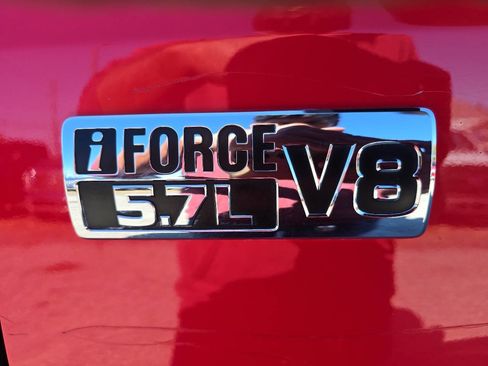 Used 2015 Toyota Tundra SR5 w/ TRD Off Road Package image 24