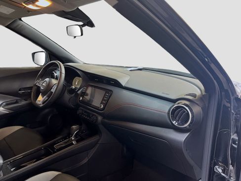 Used 2024 Nissan Kicks SR w/ SR Premium Package image 28