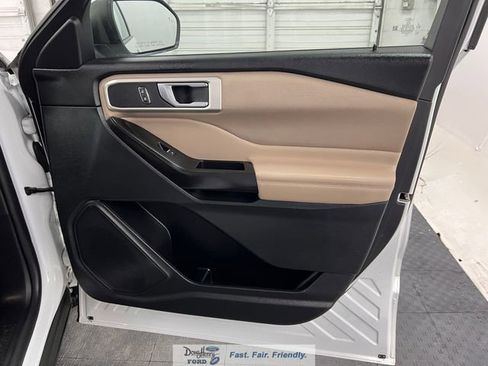 Used 2020 Ford Explorer XLT w/ Comfort Package RWD image 35