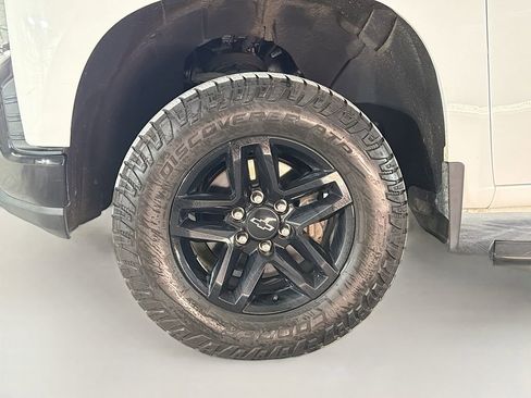 Used 2019 Chevrolet Silverado 1500 Custom Trail Boss w/ Custom Convenience Package image 31