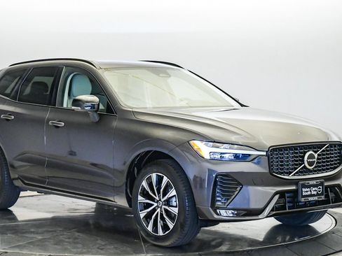 Certified 2025 Volvo XC60 B5 Core AWD/4WD image 6