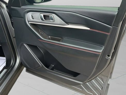 Used 2025 Ford Explorer ST-Line RWD image 9