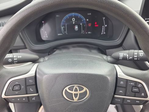 Certified 2025 Toyota Grand Highlander FWD image 22
