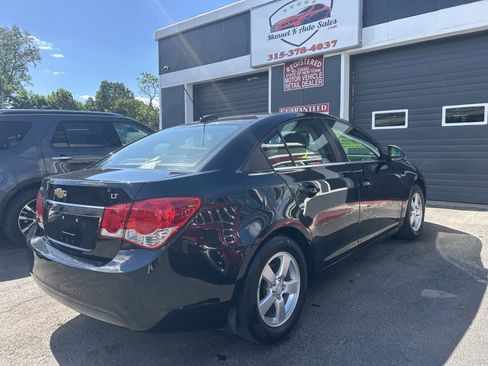Used 2016 Chevrolet Cruze LT FWD image 8