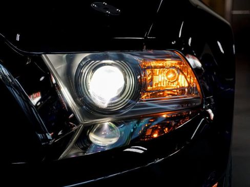 Used 2012 Ford Mustang Shelby GT500 w/ Electronics Pkg image 73