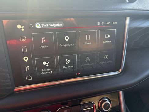 Used 2024 GMC Yukon Denali w/ Max Trailering Package image 11