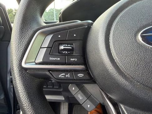 Used 2020 Subaru Crosstrek 2.0i AWD/4WD image 19