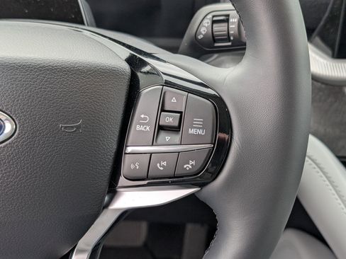 New 2026 Ford Explorer Platinum w/ LUX Leather Package image 23