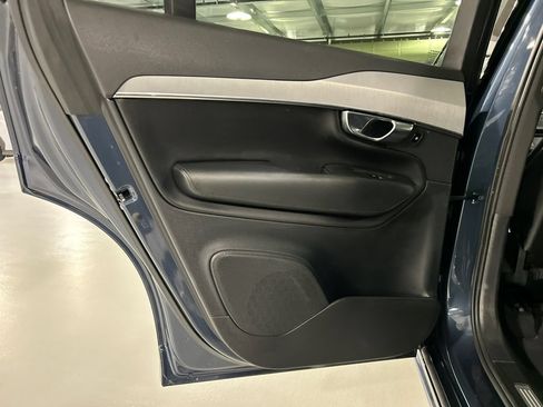 Certified 2023 Volvo XC90 B5 Core w/ Protection Package Premier AWD/4WD image 22