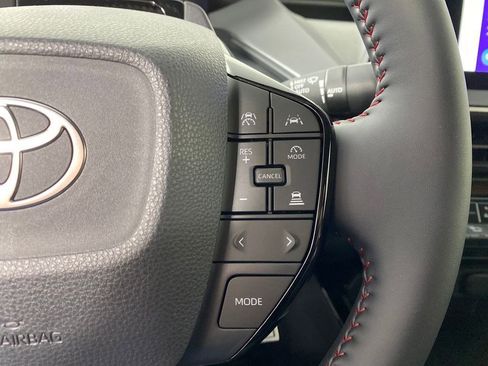 New 2026 Toyota Prius Plug-In Hybrid FWD image 13