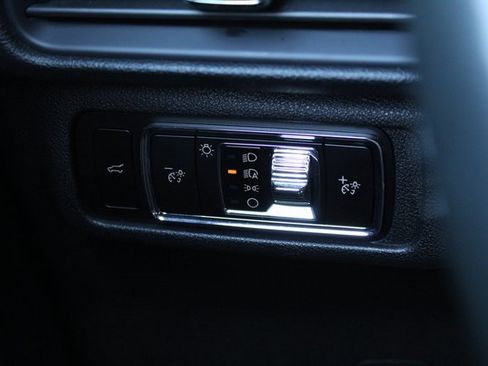 Certified 2023 Lincoln Corsair Reserve w/ Equipment Group 201A image 20