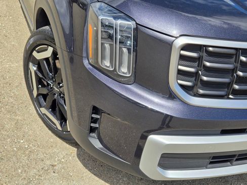 Used 2025 Kia Telluride S image 9