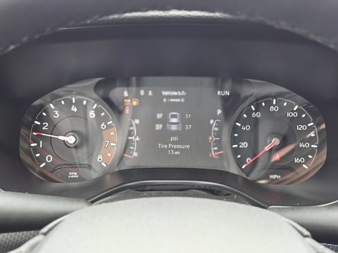 New 2026 Jeep Compass Latitude AWD/4WD image 11