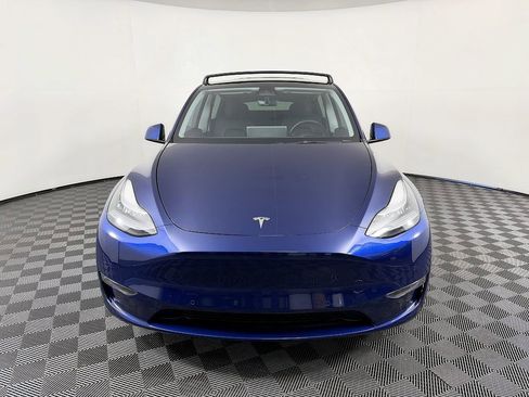 Used 2022 Tesla Model Y Long Range image 4