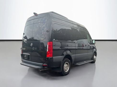 Used 2023 Mercedes-Benz Sprinter 3500 image 3