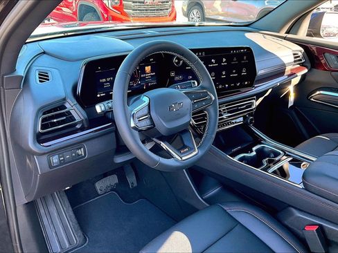 New 2026 Chevrolet Traverse Z71 w/ Driver Confidence Package image 6